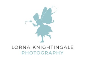 Photography By Lorna Logo