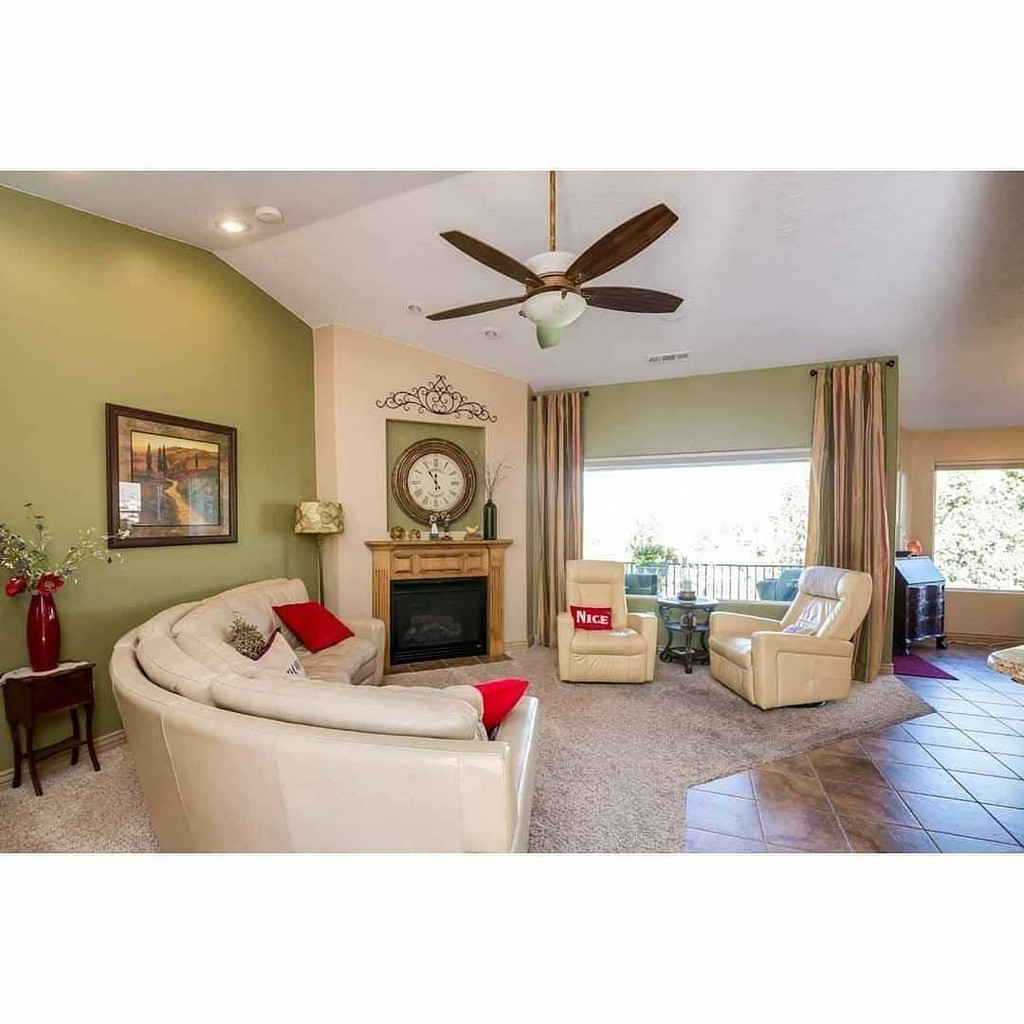 Bob Richards & Associates in Saint UT