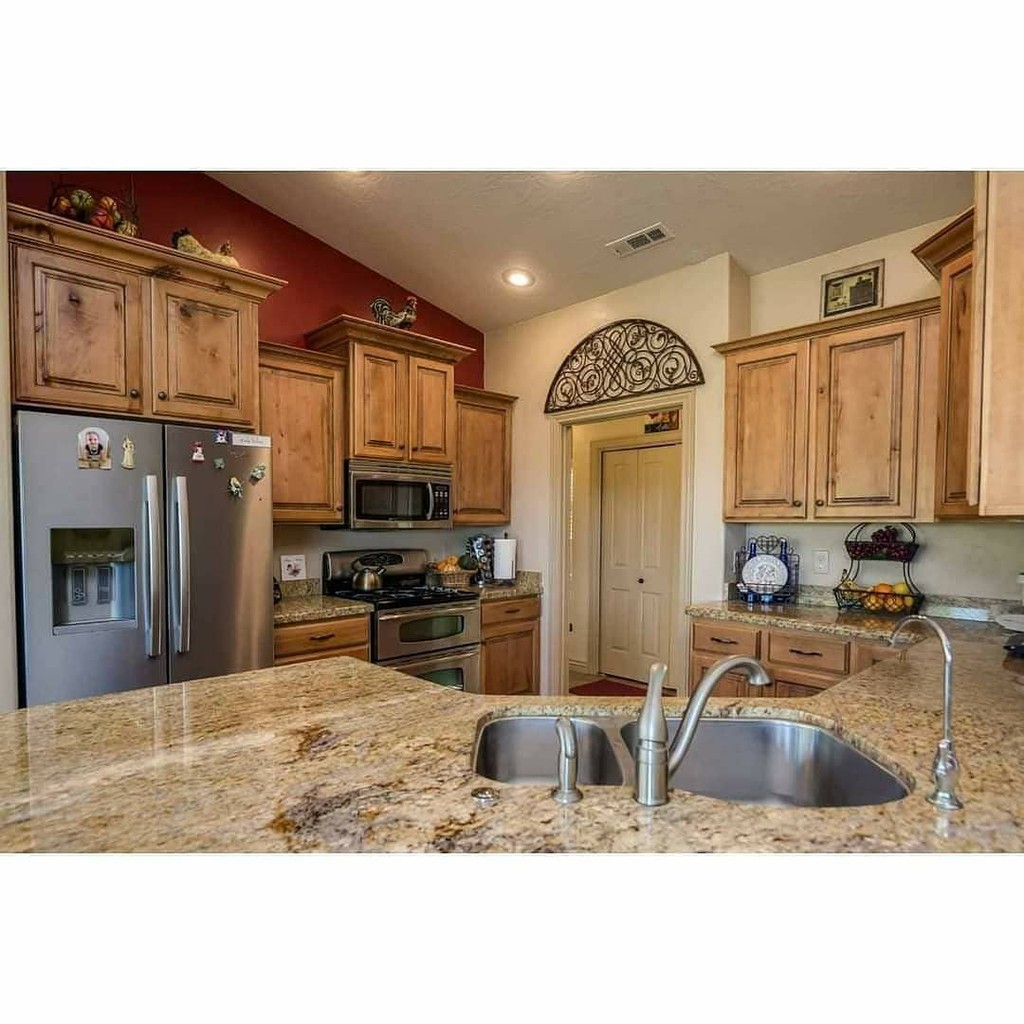 Bob Richards & Associates in Saint UT