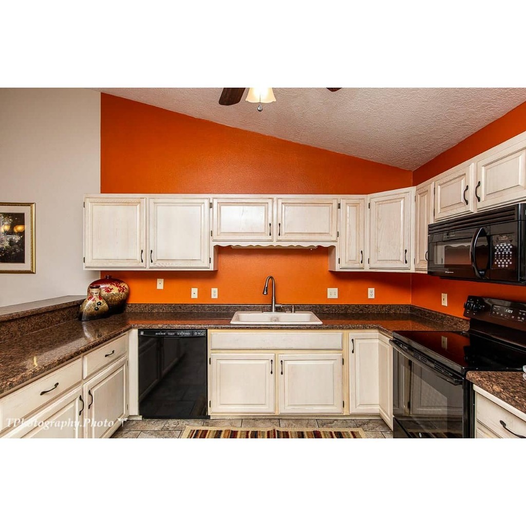 Bob Richards & Associates in Saint UT