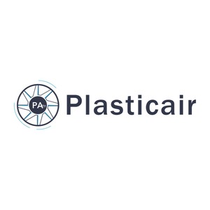 Plasticair inc Logo