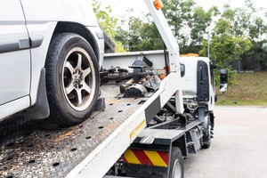 Dearborn Towing Service Logo