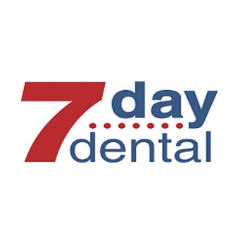 7 Day Dental Logo